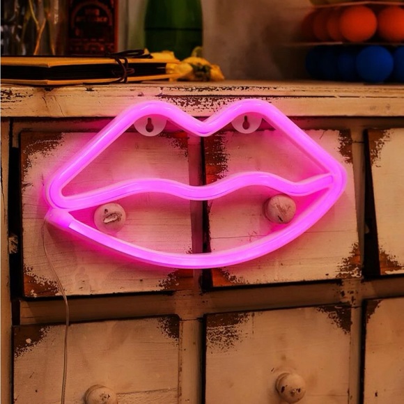 1pc Lip Shaped Wall Lamp, Pink Creative Neon Light, For Home Decor - Picture 3 of 3